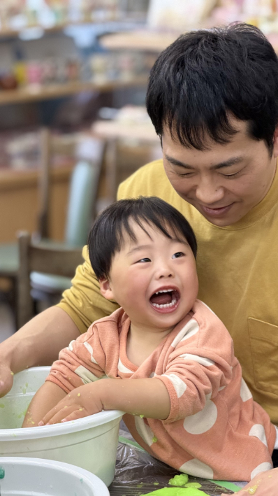 2月のまちゼミでは巨大スライムづくりを楽しみました