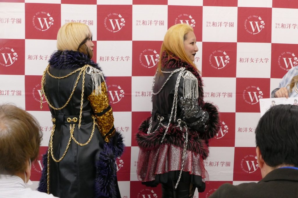 和洋女子大学の学生が制作した女子プロレス衣装を発表!選手からも高評価【船橋市・市川市】