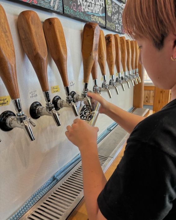 ブルーラボの名前の通り、研究的な視点でスタイルや流行を問わずに、さまざまなビールを製造中