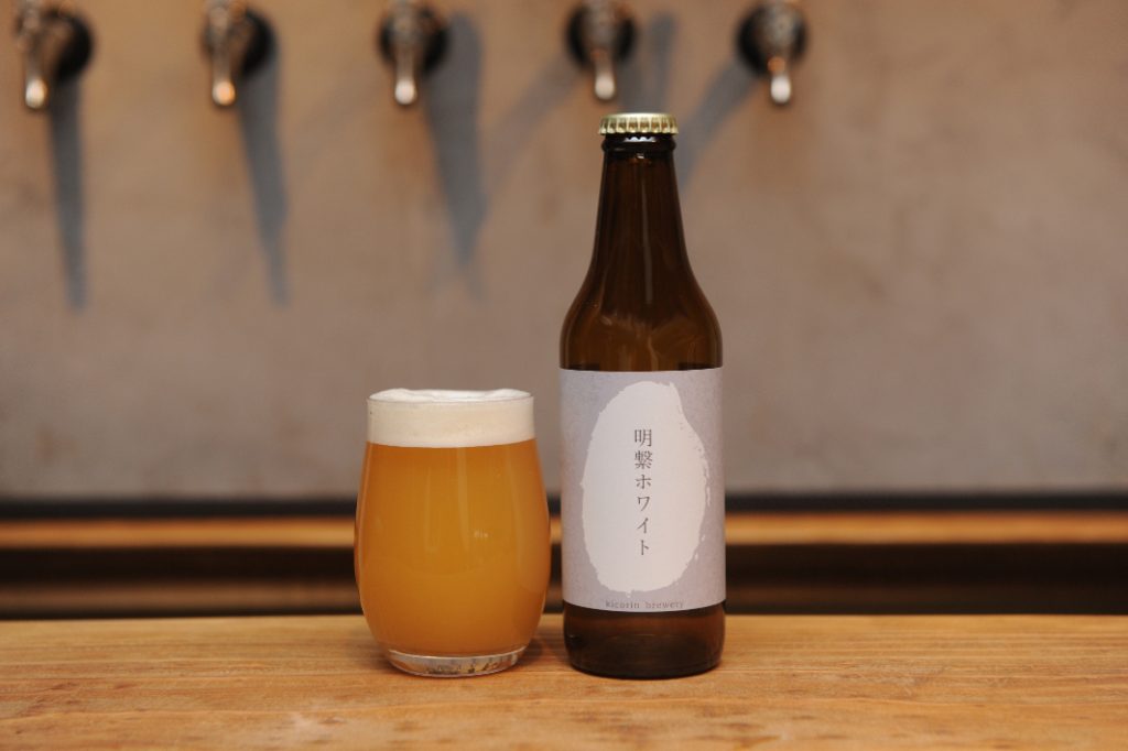 松崎町産無農薬の「朝日米」からできた酒粕を使用した「明繋ホワイト」