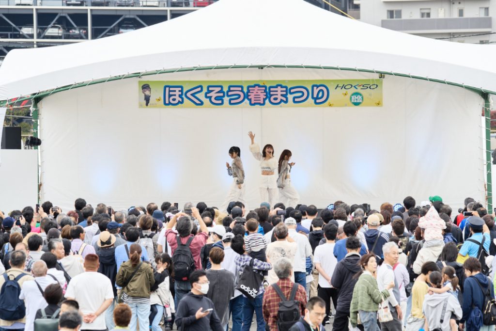 プロのアーティストによるステージ