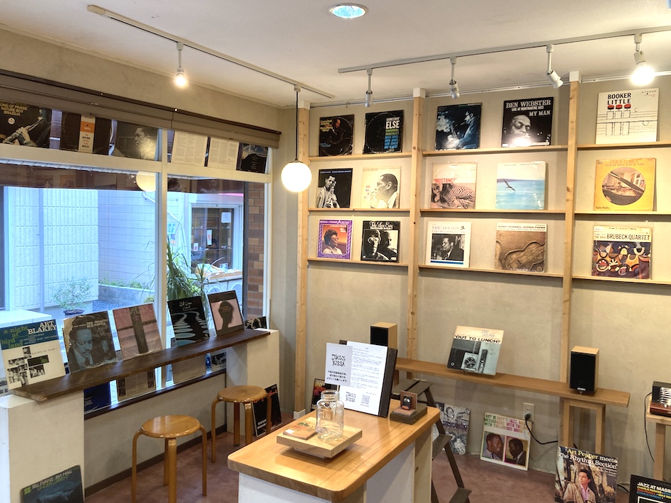 貴重なジャズの名盤を身近な場所で　懐かしくて新しい「出張ジャズ喫茶」