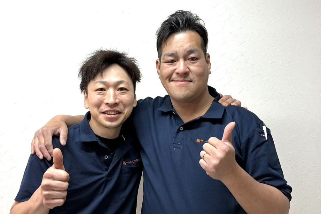 どうしてますか？エアコンメンテナンス　安本 拓也さん（左）原田 拓弥さん