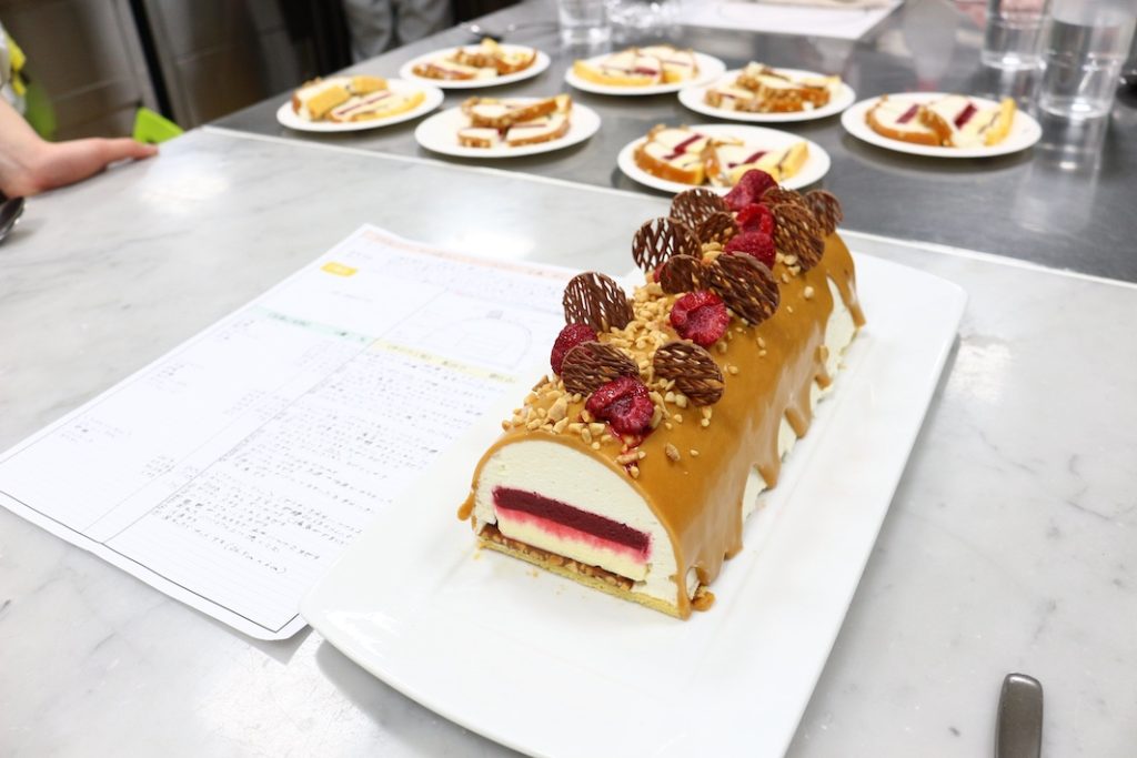 千葉市への思いをケーキに詰め込んで　千葉開府900年記念　 お祝いケーキコンテスト