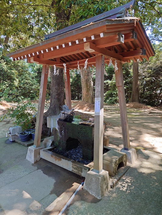伊勢神宮の内宮と外宮の祭神を一度に拝める　日本神話のスーパースターが集まる八王子神社