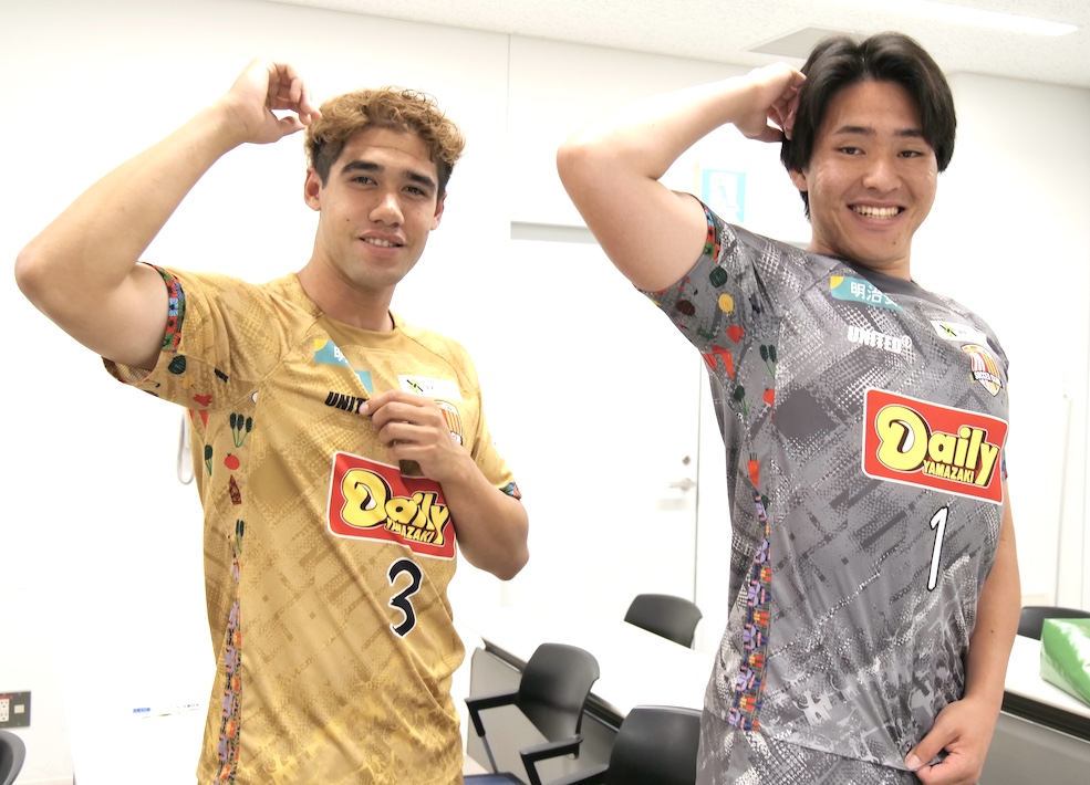スポーツとアートの融合で唯一無二の一着を　サッカークラブ市川SC × イチカワフォント　新ユニホーム誕生