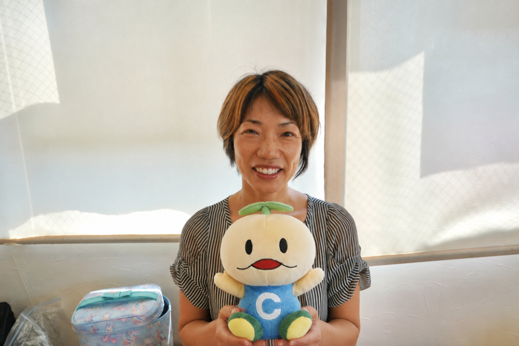 ちいきくんがいってきました！　シニア特集の取材裏側～社交ダンスメイク～