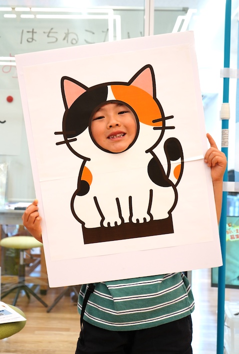 ニコットで「ねこっと」ってニャンだ？　猫の図書室「ねこっと」