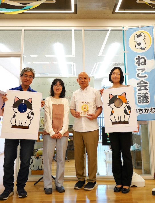 ニコットで「ねこっと」ってニャンだ？　猫の図書室「ねこっと」