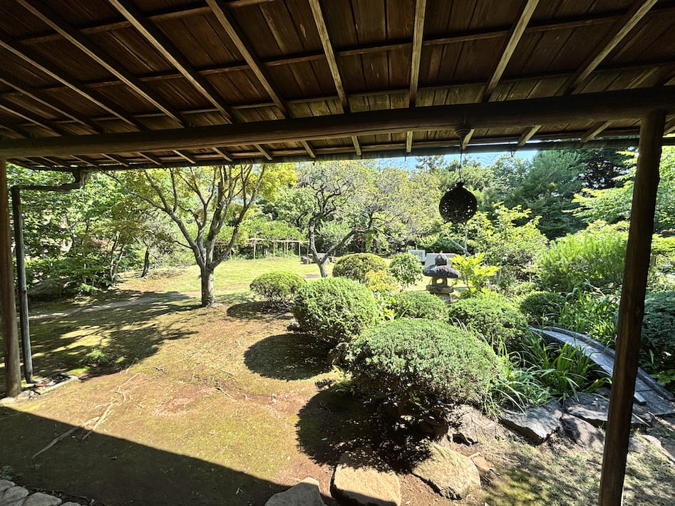 【我孫子市】和モダンな建築と庭園に文豪の面影を訪ねて　武者小路実篤邸跡