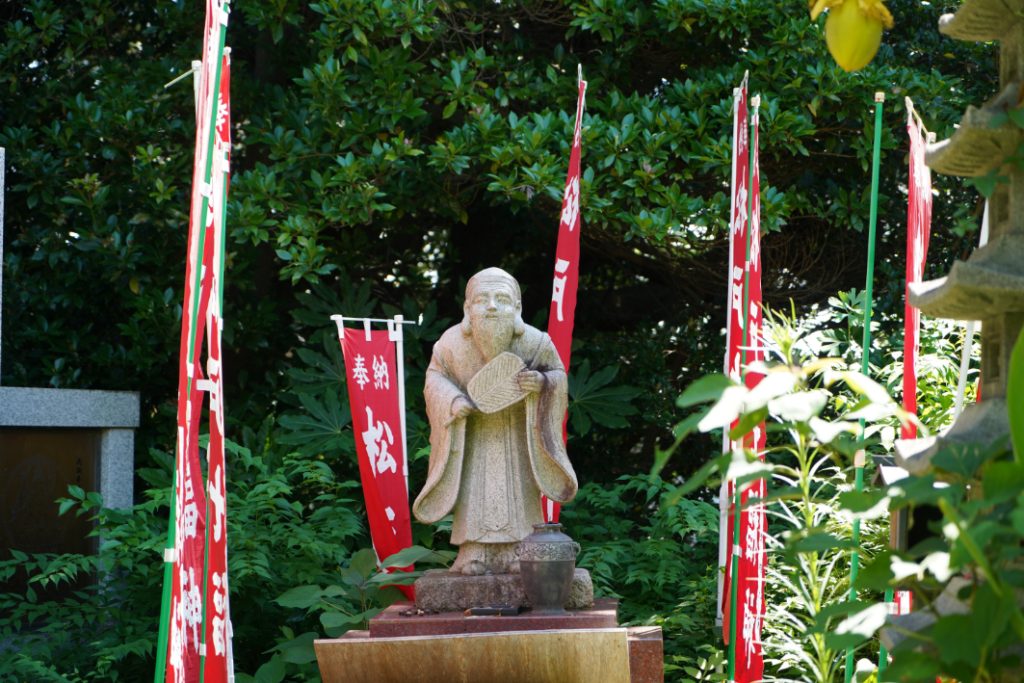 徳蔵院には松戸七福神の「寿老人」が祭られています