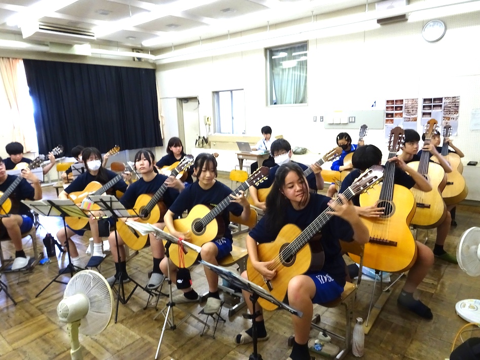 脈々と積み重ねてきた伝統を未来へ　船橋市立八木が谷中学校ギター部
