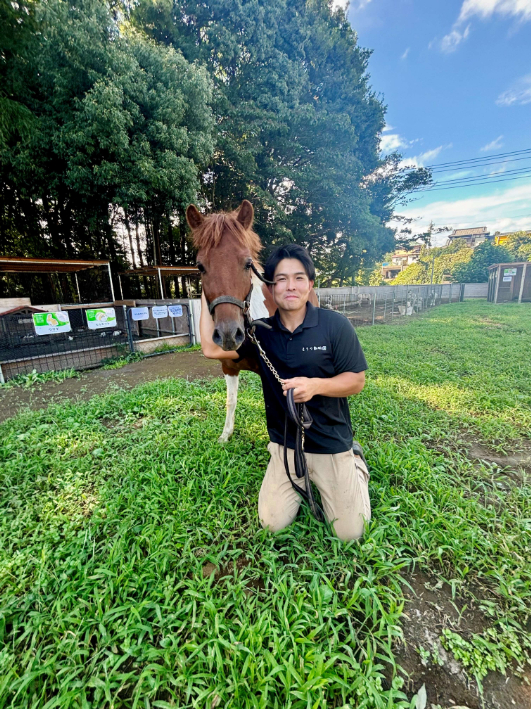 ポニーの「ゆうちゃん」と市川さん