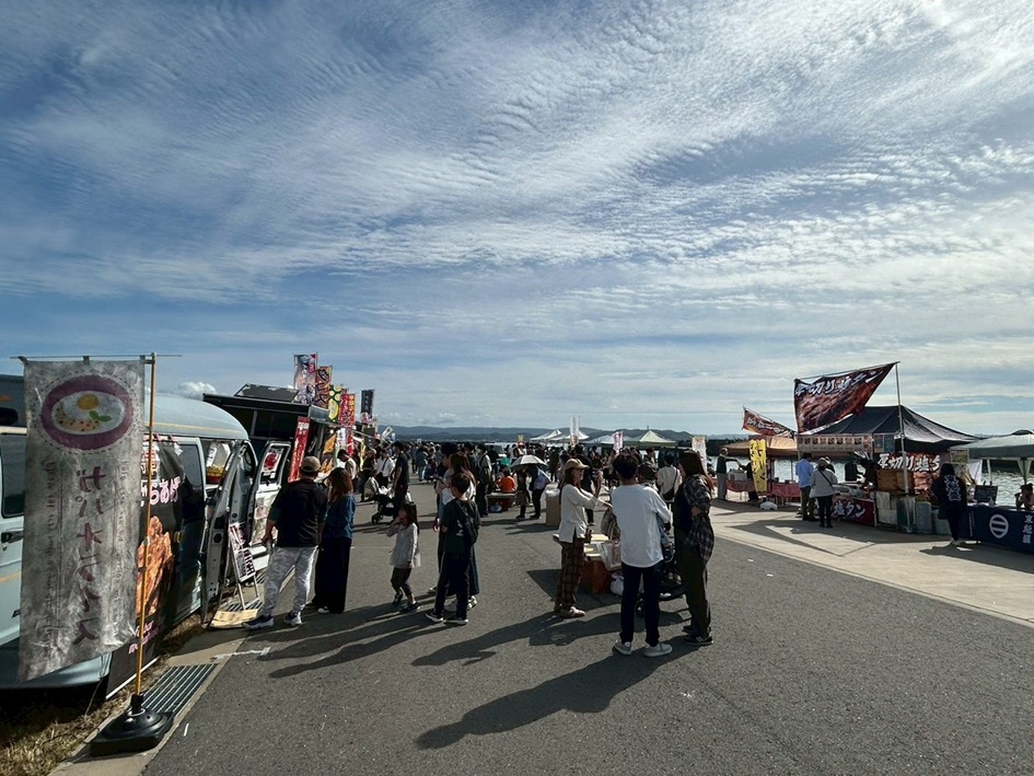 地元漁師や生産者が中心のあたたかなイベント